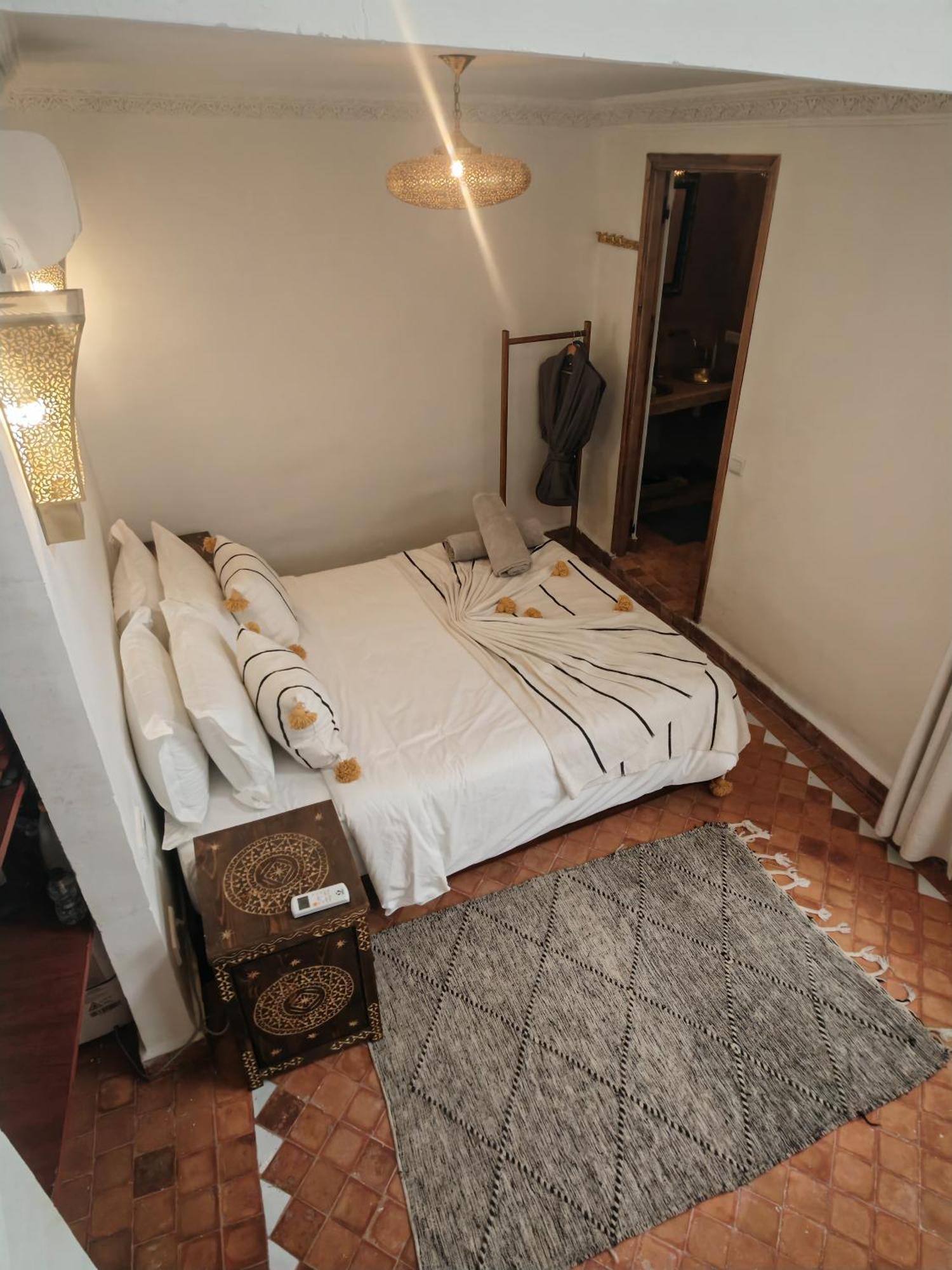Riad Villa Berna Under Swiss Management マラケシュ エクステリア 写真
