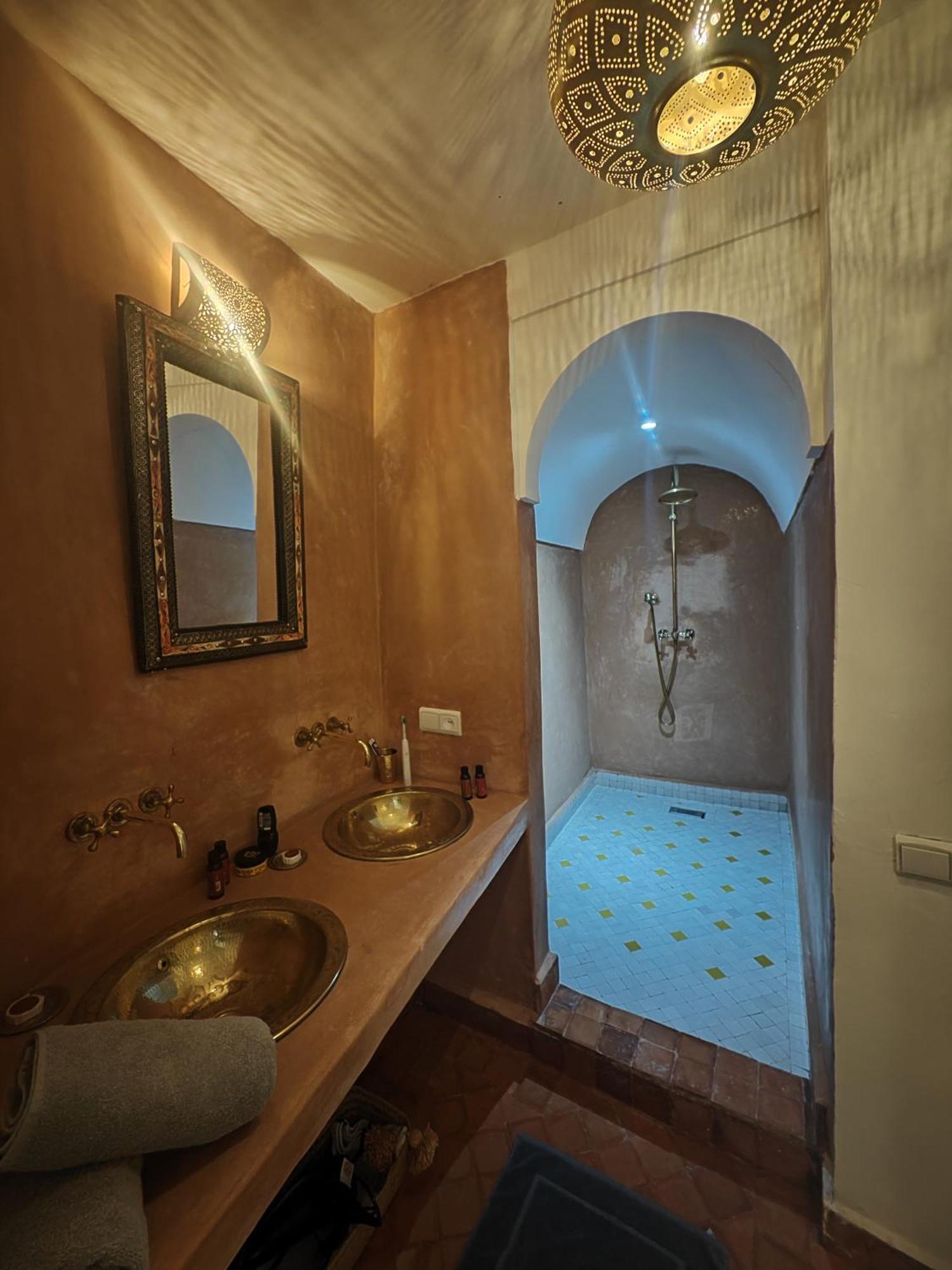 Riad Villa Berna Under Swiss Management マラケシュ エクステリア 写真