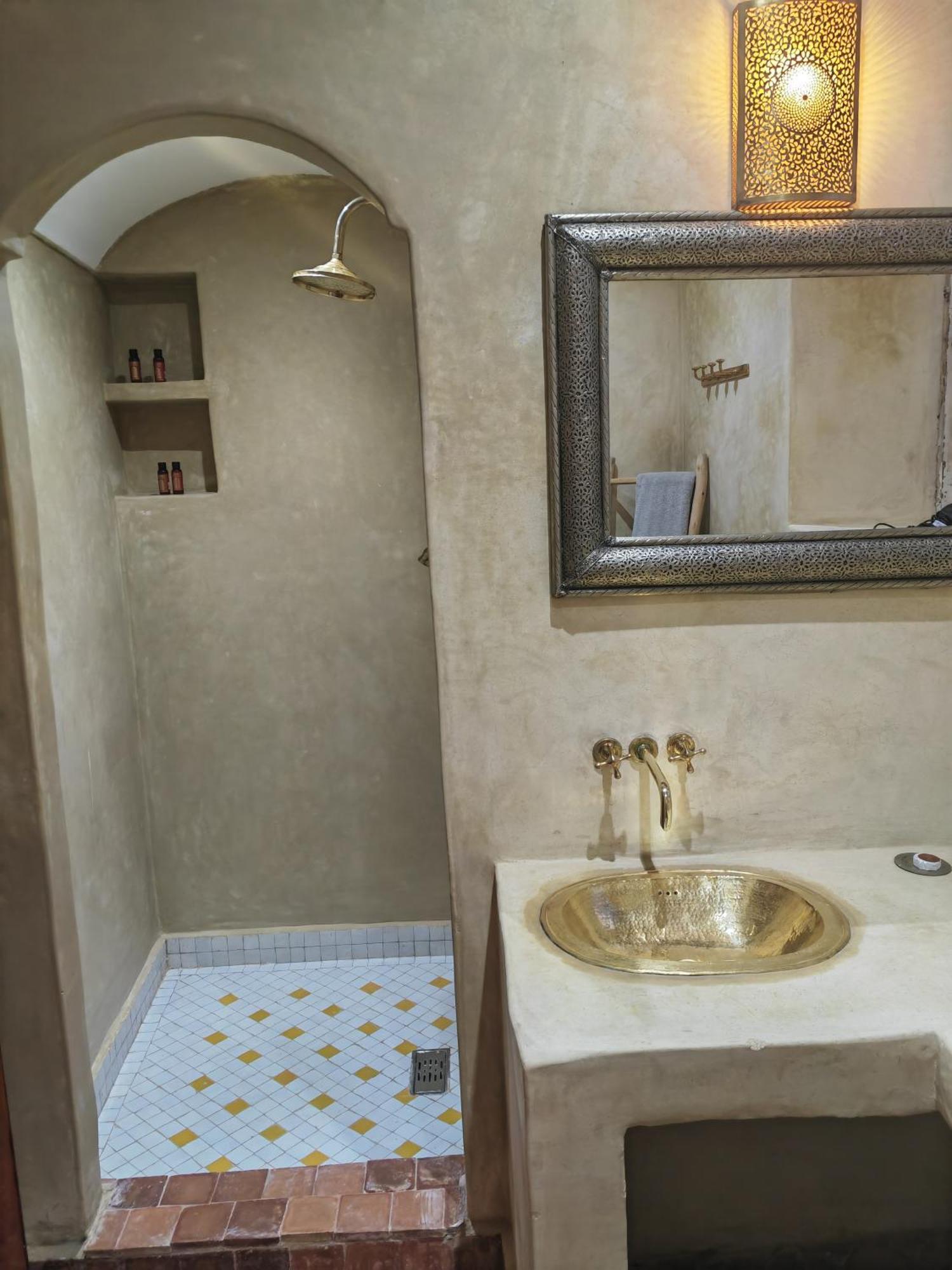 Riad Villa Berna Under Swiss Management マラケシュ エクステリア 写真